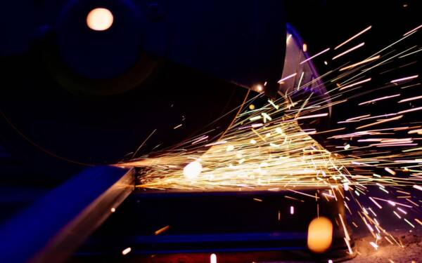 Twoja spawarka GYS przestała działać? Typowe usterki i rola autoryzowanego serwisu