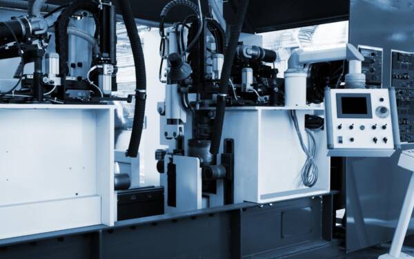 Modernizacja czy naprawa starej maszyny? Analiza kosztów i korzyści