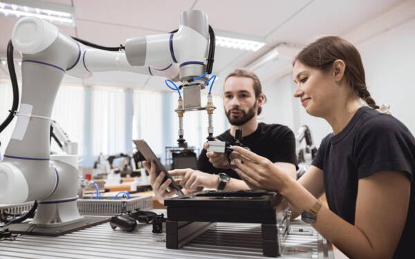 Roboty współpracujące to przyszłość mniejszych zakładów produkcyjnych